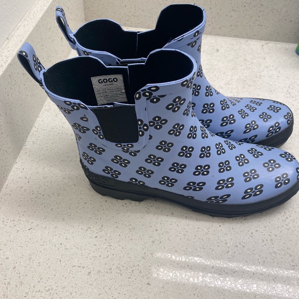 GOGO RAIN BOOTS WATERPROOF SIZE 9